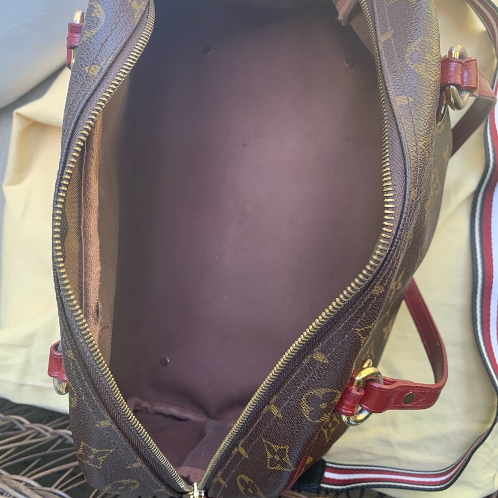 LOUIS VUITTON PARIS - Picture 11 of 16